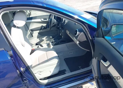 2013 Audi A3 2.0T Premium из США, поврежденный, VIN WAUPEAFM1DA028533